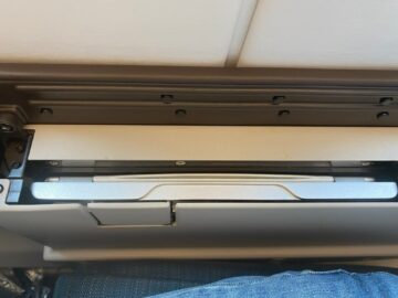 Cathay Pacific Premium Economy Airbus A350 900 Tisch