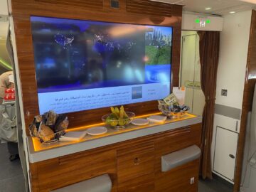 Emirates First Class Airbus A380 Bar Rueckseite