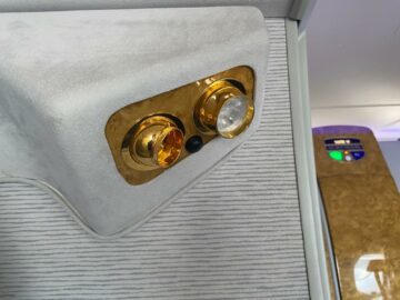 Emirates First Class Airbus A380 Leselampe