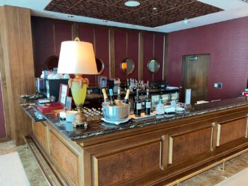 Review Emirates First Class Lounge Dubai Concourse A Cigar Lounge4