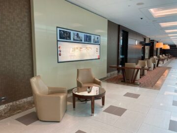 Review Emirates First Class Lounge Dubai Concourse A Sitzmoeglichkeiten10