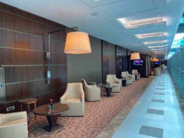 Review Emirates First Class Lounge Dubai Concourse A Sitzmoeglichkeiten8