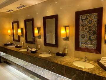 Review Emirates First Class Lounge Dubai Concourse A Waschraum