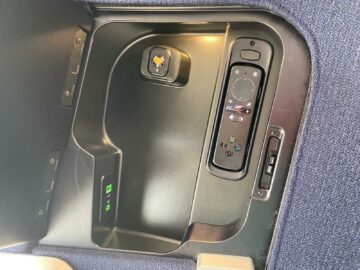 Finnair Neue Business Class Airbus A350 900 Stauraum Hinterm Sitz