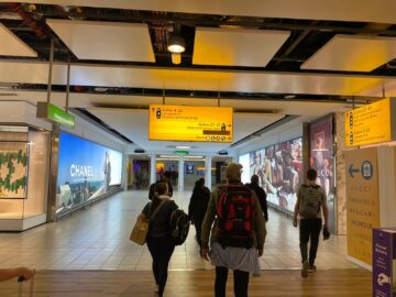 Review American Airlines International First Class Lounge London Wegweiser2