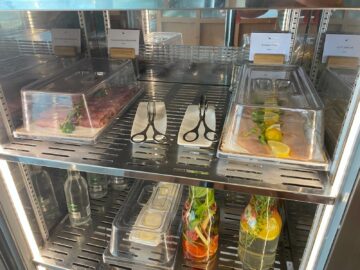 Review Cathay Pacific First Class Lounge London Aufschnitt