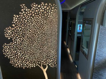 Review Emirates Game Changer First Class Boeing 777 300 Dornenbaum