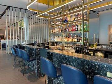 Review Finnair Platinum Wing Helsinki Blick Auf Die Bar