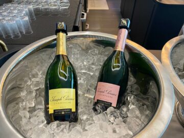 Review Finnair Platinum Wing Helsinki Champagner