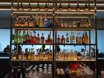 Review Finnair Platinum Wing Helsinki Hochprozentiger Alkohol