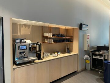 Review Finnair Platinum Wing Helsinki Kaffeestation