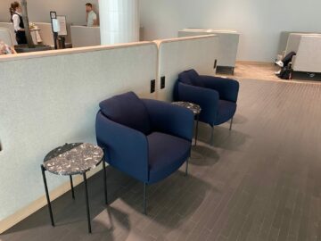 Review Finnair Platinum Wing Helsinki Sitzmoeglichkeiten2