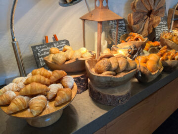 Kempinski Berchtesgaden Fruehstueck Brot 3