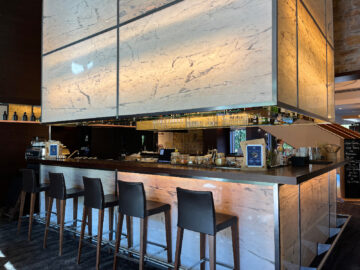 Kempinski Berchtesgaden Lobby Lounge Kaminbar