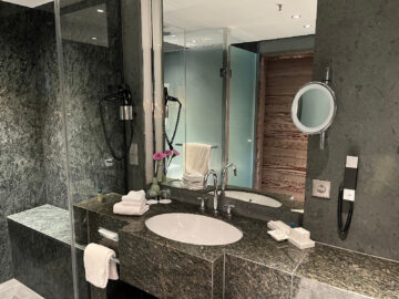 Kempinski Berchtesgaden Zimmer Bad 1