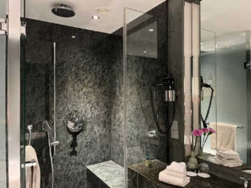Kempinski Berchtesgaden Zimmer Bad 2