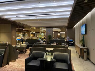 Singapore Airlines First Class Terminal 3 Blick In Die Lounge