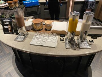 Singapore Airlines First Class Terminal 3 Muesli