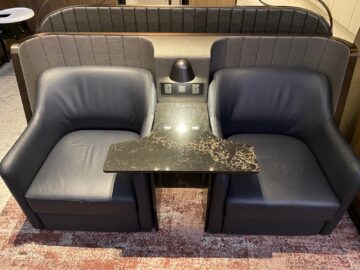 Singapore Airlines First Class Terminal 3 Sessel