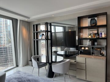 Crown Towers Hotel Sydney Zimmer Fernseher 2