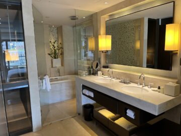 Park Hyatt Sydney Zimmer Bad 1