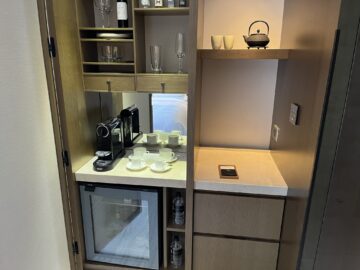 Park Hyatt Sydney Zimmer Minibar 1
