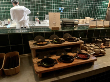 Cathay Pacific The Pier Business Class Lounge Hong Kong Noodle Bar 7