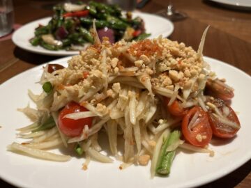 Crown Towers Sydney 88 Noodles Papaya Salat