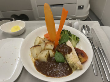 Fiji Airways Business Class Airbus A330 200 Essen Chicken Breast