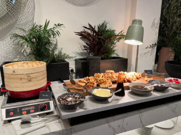 Intercontinental Sydney The Conservatory Fruehstueck Waffeln