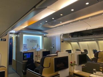 Lufthansa First Class Airbus A340 600 Blick In Die Kabine