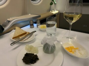 Lufthansa First Class Airbus A340 600 Kaviar2