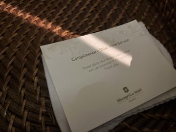 Shangri La Sydney Zimmer Shoe Shine Service