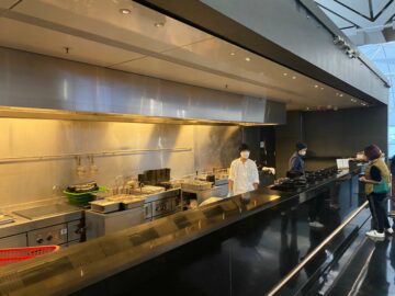 Cathay Pacific The Wing Business Class Lounge Hongkong Noodle Station
