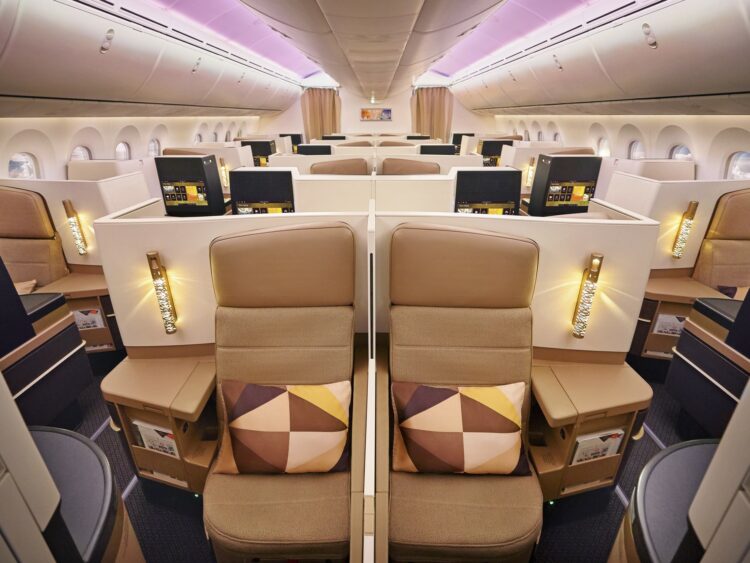 Etihad Boeing 787 9 Business Class Alt Copyright