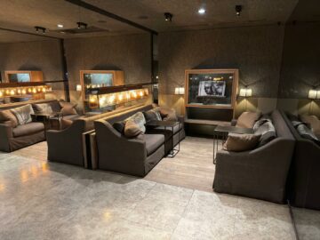 China Airlines Business Class Lounge Taipei Sitzkombi Sofa