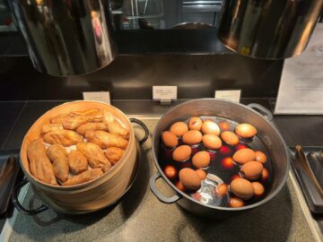 China Airlines Business Class Lounge Taipei Tausendjährige Eier