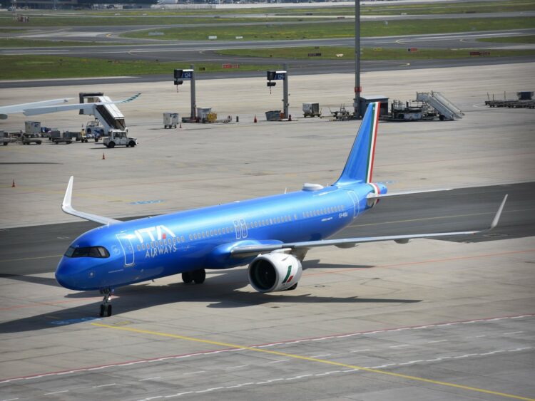 Ita Airways Flugzeug Airbus A321neo Frankfurt Schraeg