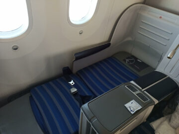 Lot Polish Airlines Business Class Boeing 787 8 Bett 1