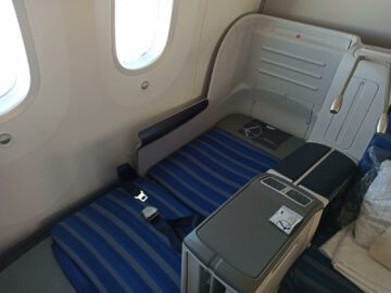 Lot Polish Airlines Business Class Boeing 787 8 Bett 3