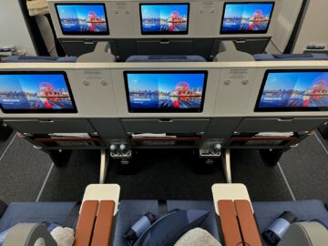 Lufthansa Airbus A350 Allegris Premium Economy Class Bildschirm Mittelreihe