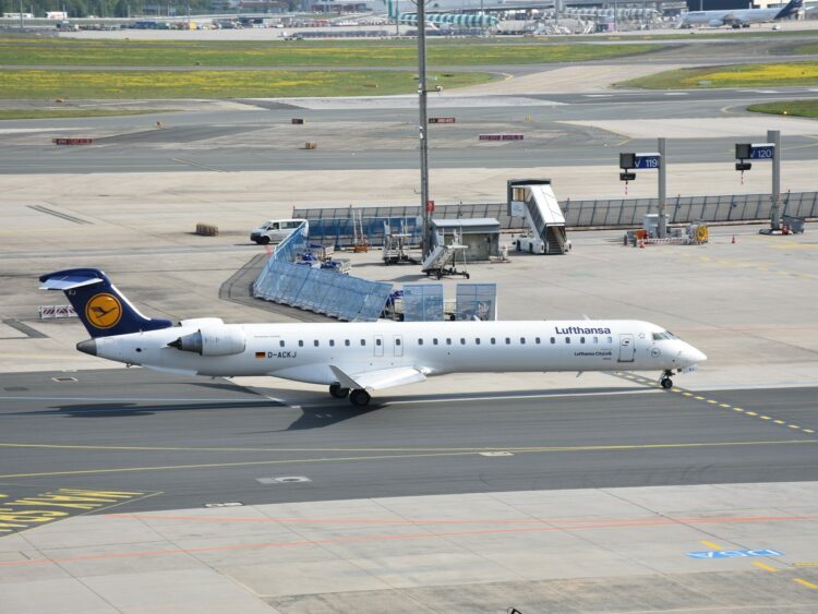 Lufthansa Cityline Bombardier Crj 900 Frankfurt