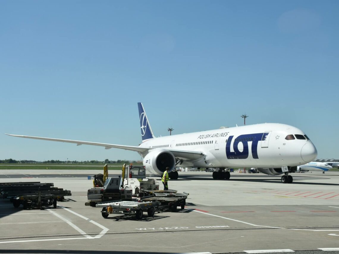Lot Polish Airlines Flugzeug Boeing 787 Warschau