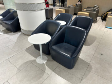 Korean Air Prestige Class Lounge East Seoul Incheon Sessel4