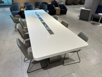 Korean Air Prestige Class Lounge East Seoul Incheon Sitztisch