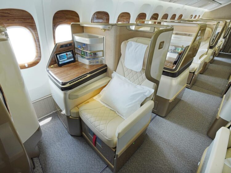 Emirates Boeing 777 Business Class Einzelsitz Copyright