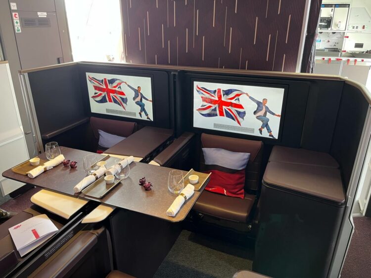 Virgin Atlantic Airbus A330neo Business Class Retreat Suite Sitze Vorne