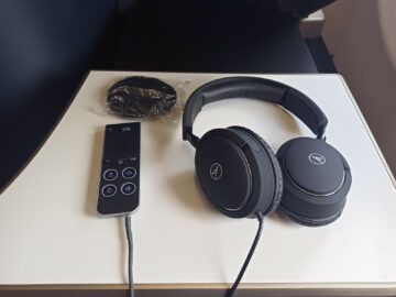 Condor Airbus A330neo Business Class Entertainment Kopfhoerer