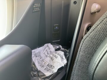 Korean Airlines Business Class Airbus A321neo Stauraum Kopfhoerer