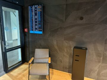 Swiss Lounge Zurich D Gates Eingangsbereich